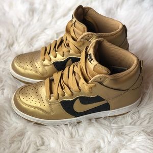 Rare Nike Gold and Black Sparkle Dunks Size 8